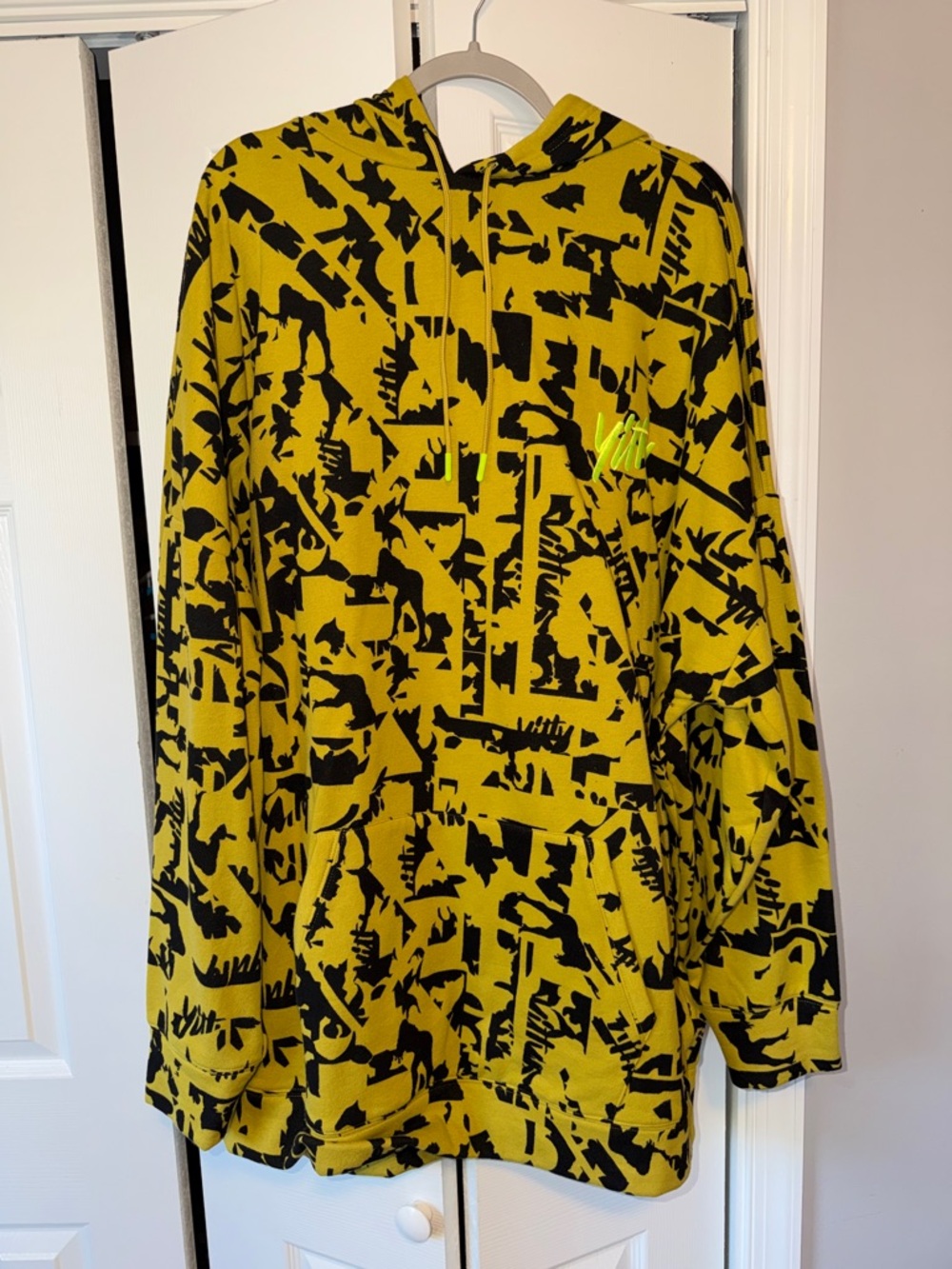 Yitty Yellow & Black Graphic Hoodie